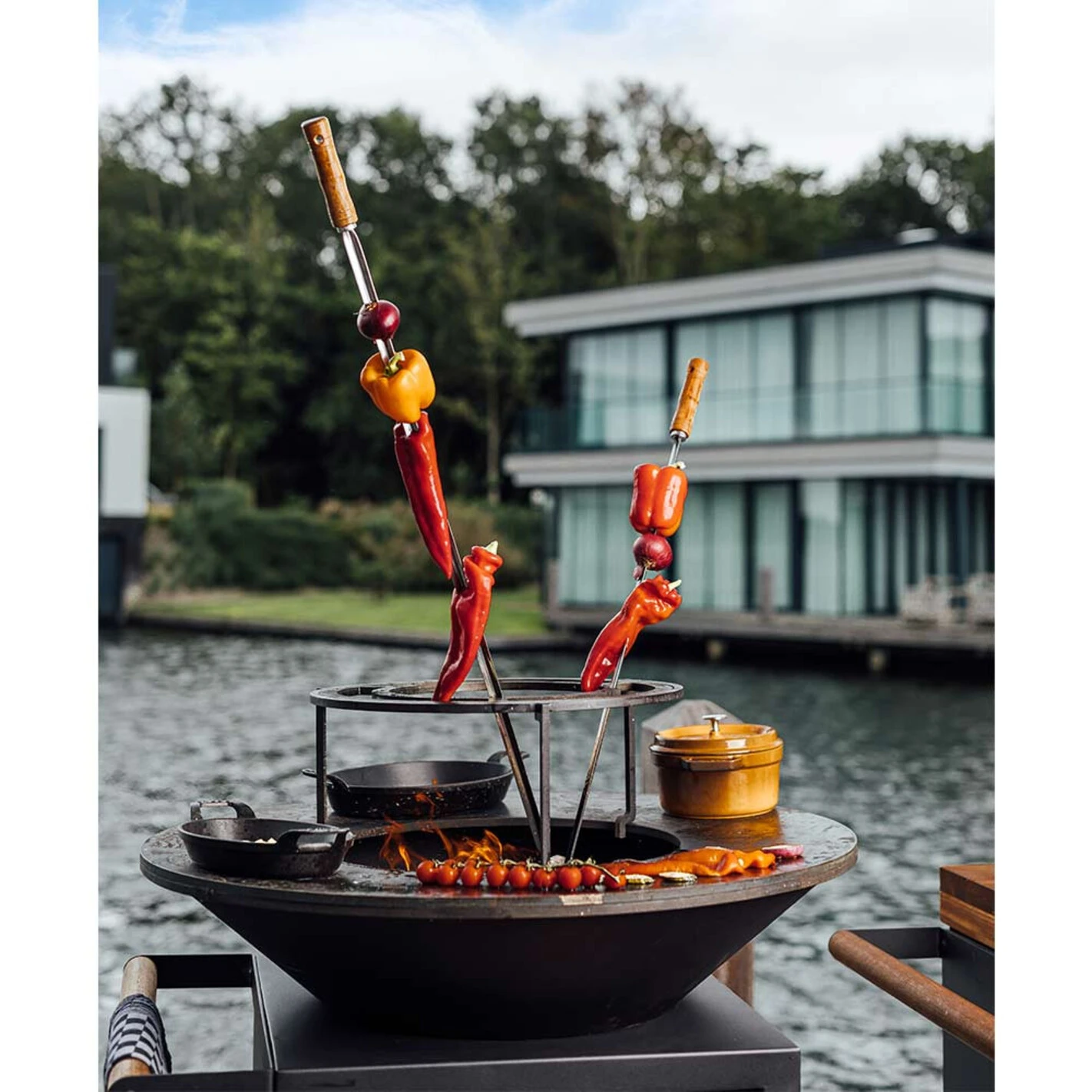 Brasero OFYR Island Noir 100 Tablette Teck + Housse 5 Brasero OFYR Island Noir 100 Tablette Teck + Housse – Image 3